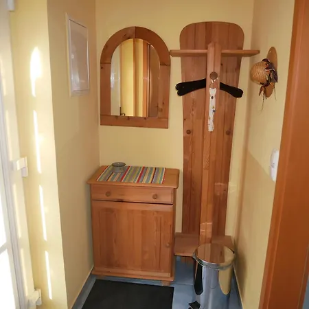 Appartement Leuchtturm Mit Terrasse Und Grill Zinnowitz