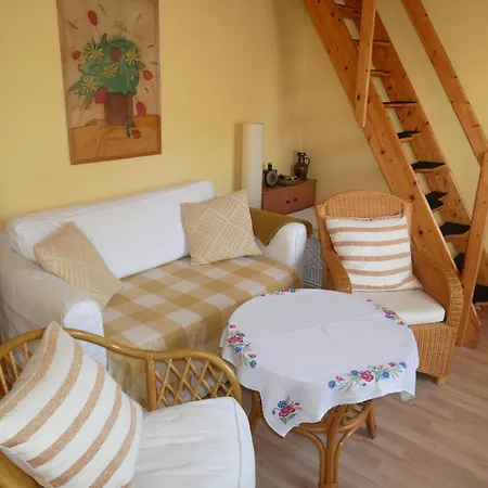 Leuchtturm Mit Terrasse Und Grill