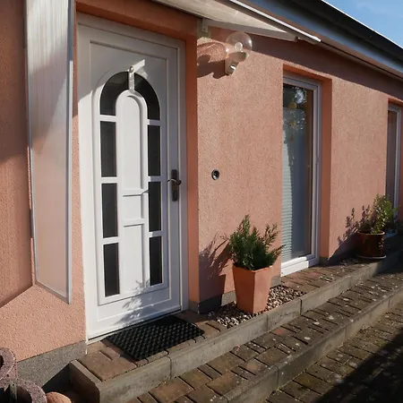 Leuchtturm Mit Terrasse Und Grill Zinnowitz